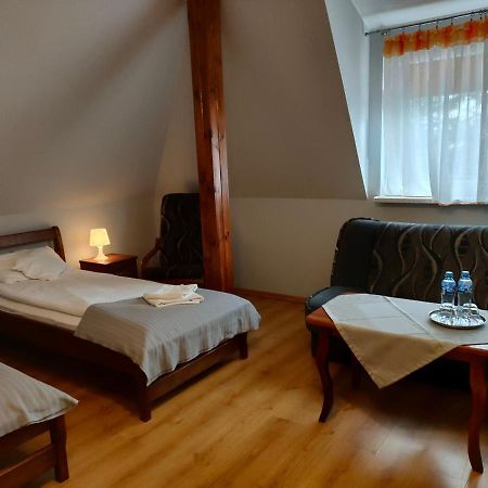 Dworek Zawadzkich Kruszyn  Exteriör bild