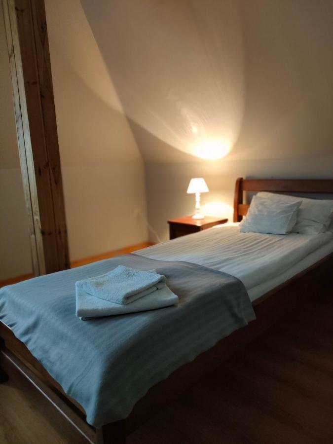 Dworek Zawadzkich Kruszyn  Exteriör bild